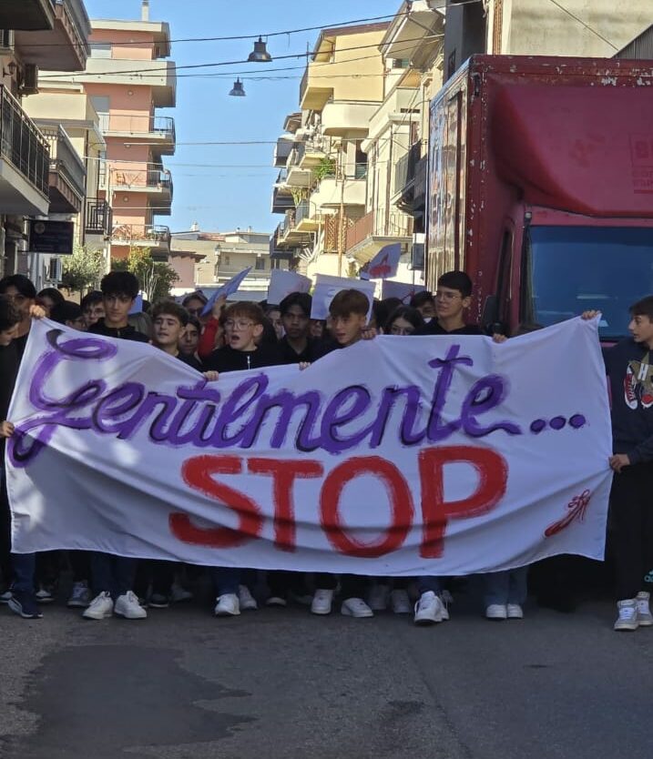 manifestazione melito porto salvo